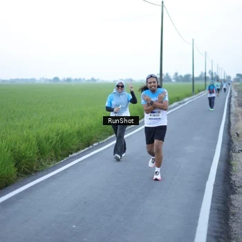 Runner Photo 5749190
