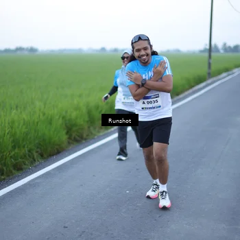 Runner Photo 5749216
