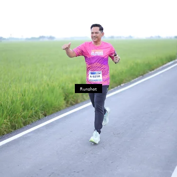 Runner Photo 5749645