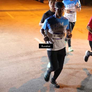 Runner Photo 5755356
