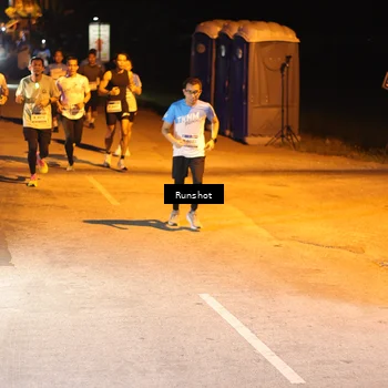 Runner Photo 5756042