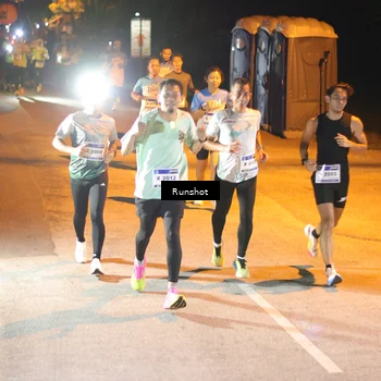 Runner Photo 5756085