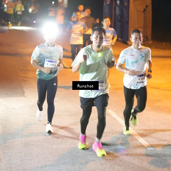 Runner Photo 5756110