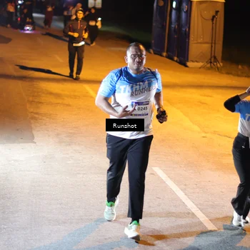 Runner Photo 5756662