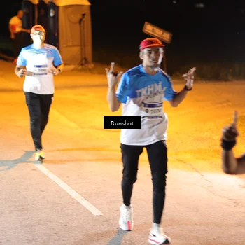 Runner Photo 5757143