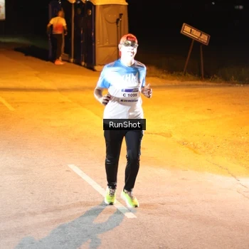 Runner Photo 5757190
