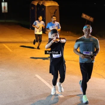 Runner Photo 5757600