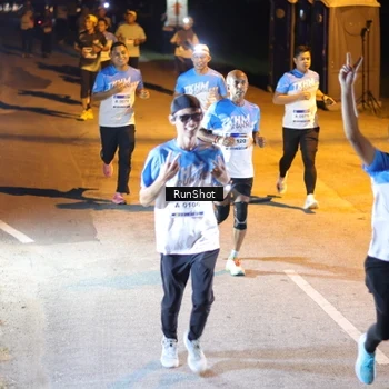 Runner Photo 5758374