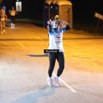 Runner Photo 5760171