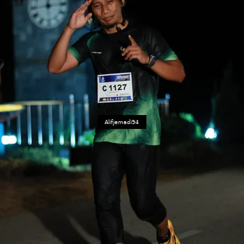 Runner Photo 5760800