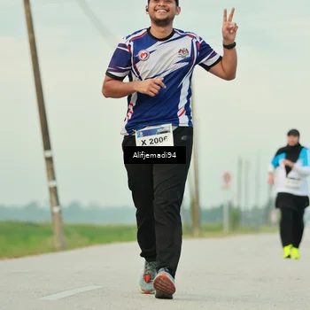 Runner Photo 5763200