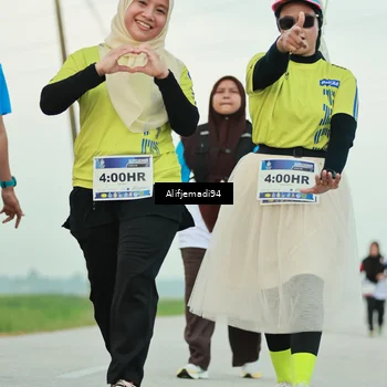 Runner Photo 5764134