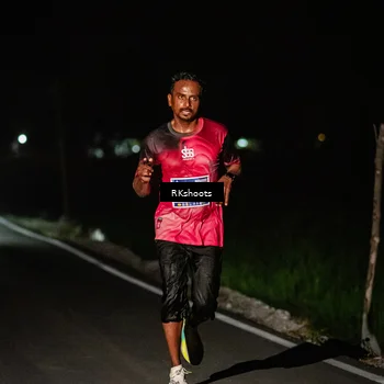 Runner Photo 5765772