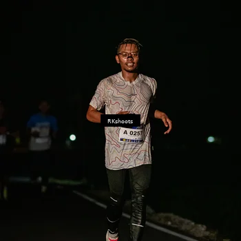Runner Photo 5766403