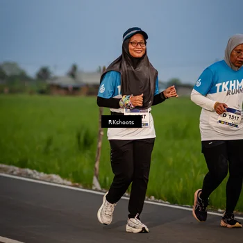 Runner Photo 5768054