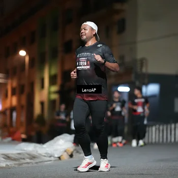 Runner Photo 5771635