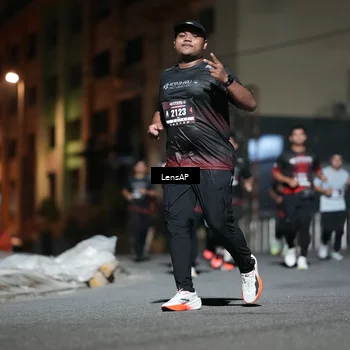 Runner Photo 5771643