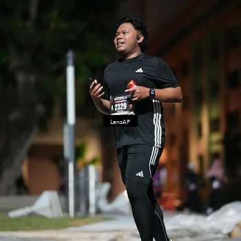 Runner Photo 5771855
