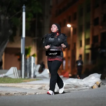 Runner Photo 5772063