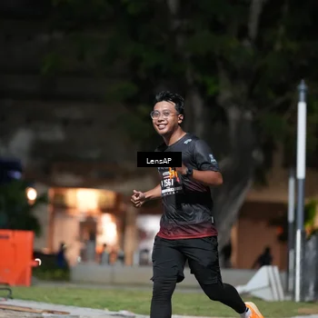 Runner Photo 5772075