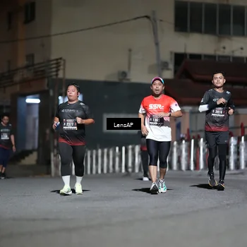Runner Photo 5772111
