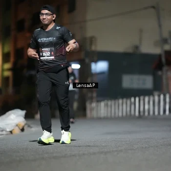 Runner Photo 5772307