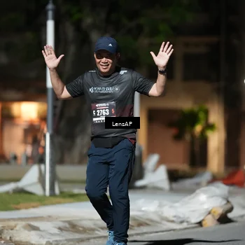 Runner Photo 5772342