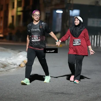 Runner Photo 5772402
