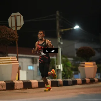 Runner Photo 5772602