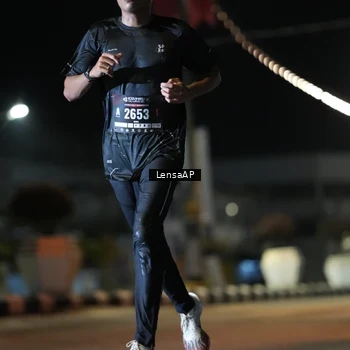 Runner Photo 5772673