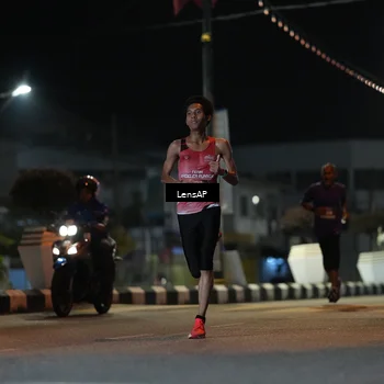 Runner Photo 5772721