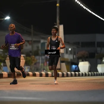 Runner Photo 5772723