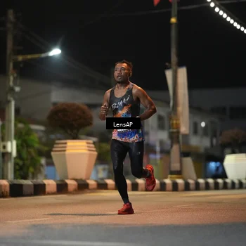 Runner Photo 5772734
