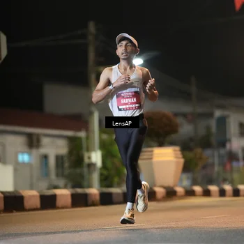 Runner Photo 5772797
