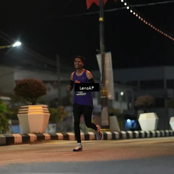 Runner Photo 5772873