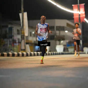 Runner Photo 5772960