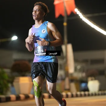 Runner Photo 5773055