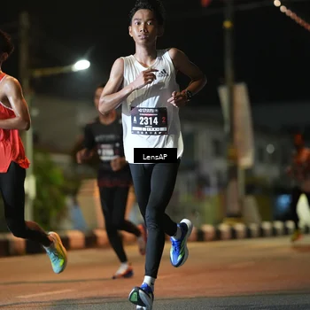 Runner Photo 5773075