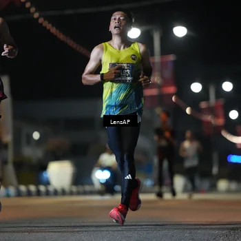 Runner Photo 5773263