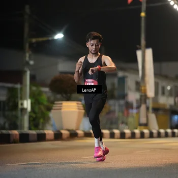 Runner Photo 5773431