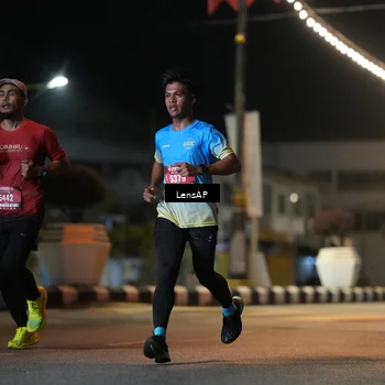 Runner Photo 5773476