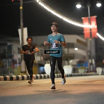Runner Photo 5773513