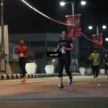 Runner Photo 5773843