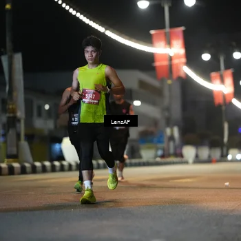 Runner Photo 5773849