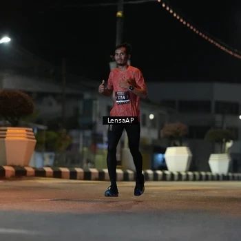 Runner Photo 5773867