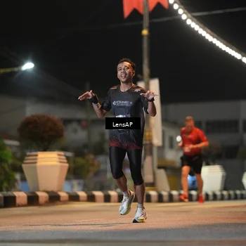 Runner Photo 5774000