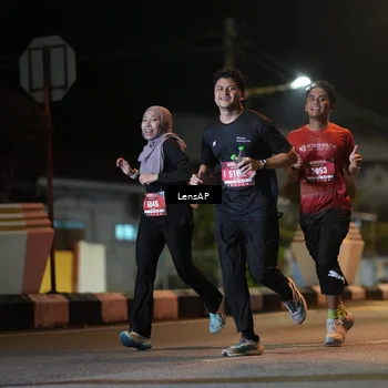 Runner Photo 5774042