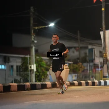 Runner Photo 5774075