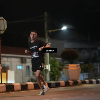 Runner Photo 5774082