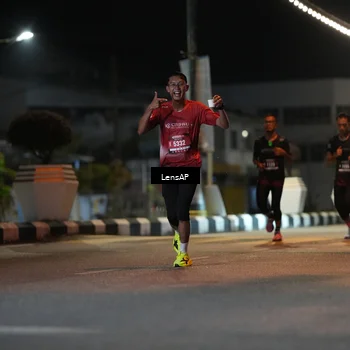 Runner Photo 5774140
